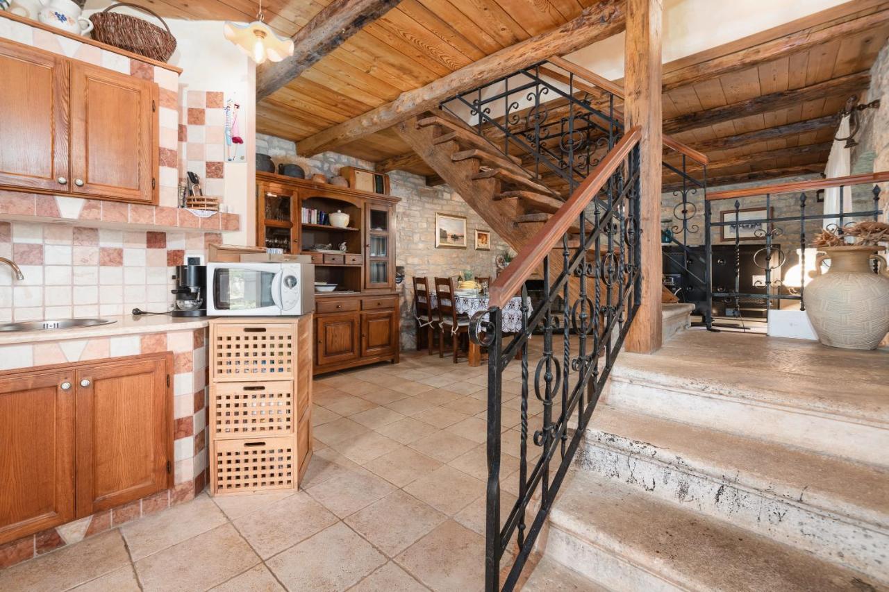 Villa Janko Sveti Lovrec Pazenaticki Luaran gambar