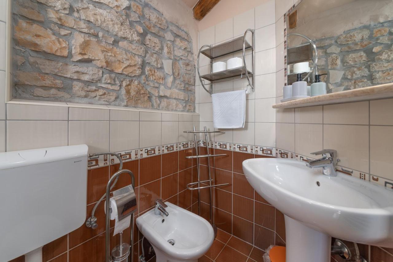 Villa Janko Sveti Lovrec Pazenaticki Luaran gambar